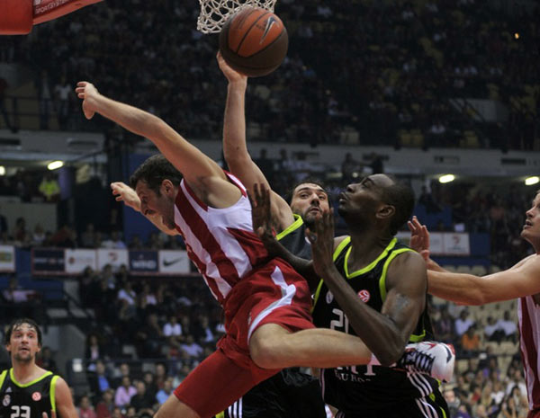 火箭锋线太恐怖！阿门伊森再现双鬼拍门，kd强解，电风扇也复出了（火箭侧翼压迫感拉满！阿门与伊森再演双人夹击，KD硬解，电风扇伤愈复出）