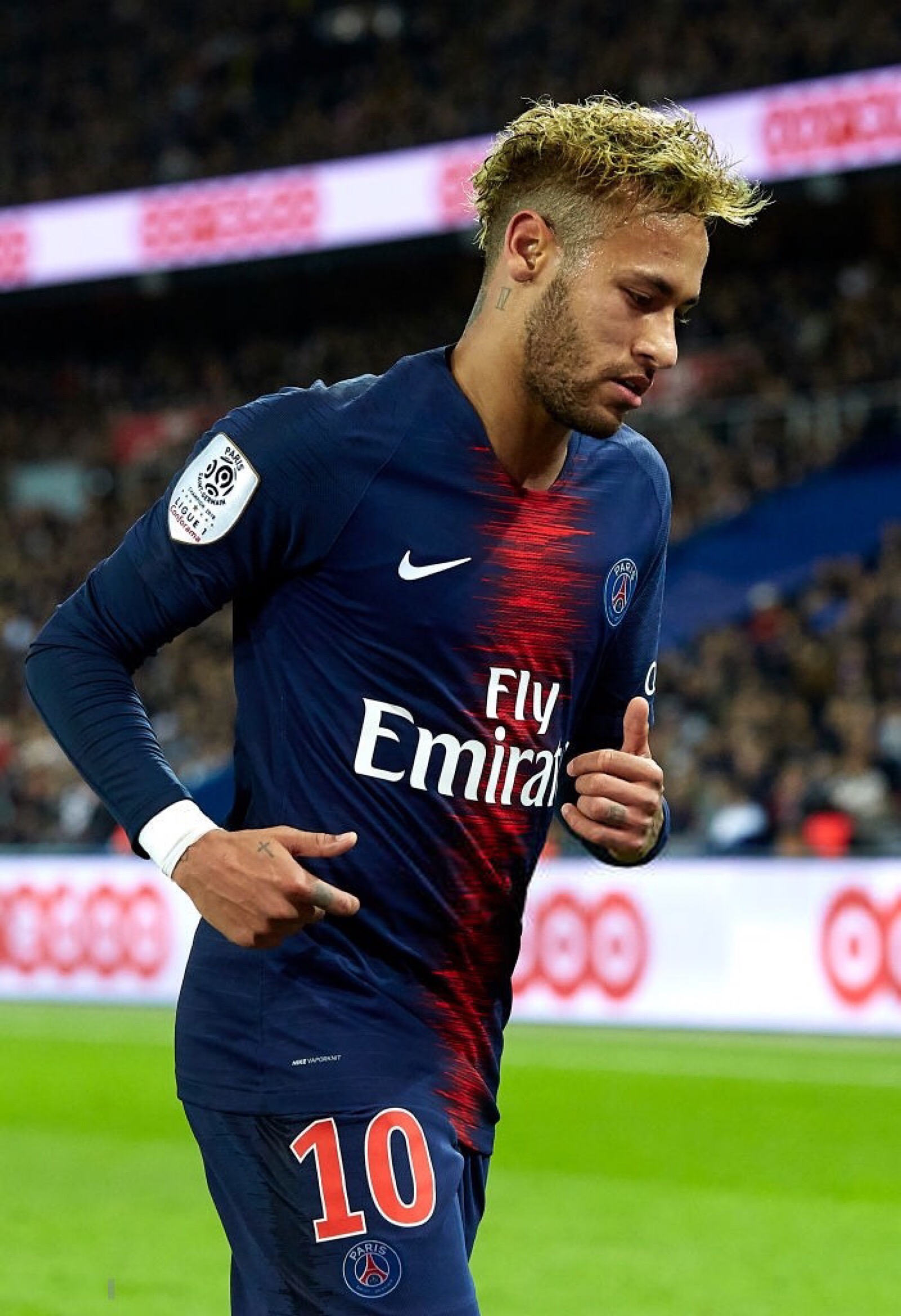 奎因单节21分5助攻0失误创历史，NBA此前仅詹姆斯等3人做到（奎因单节砍21分送5助攻零失误创纪录，NBA历史此前仅詹姆斯等三人达成）