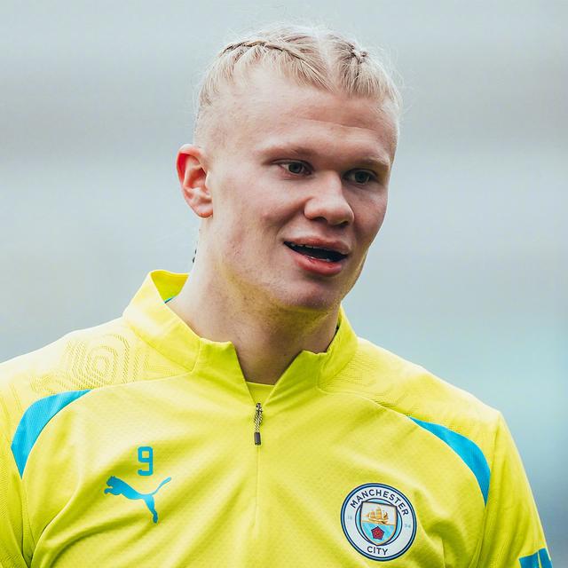 德罗西：对阵卡利亚里是一场保级对决战，希望球员们全力以赴（德罗西：与卡利亚里上演保级生死战，盼全队拼尽全力）