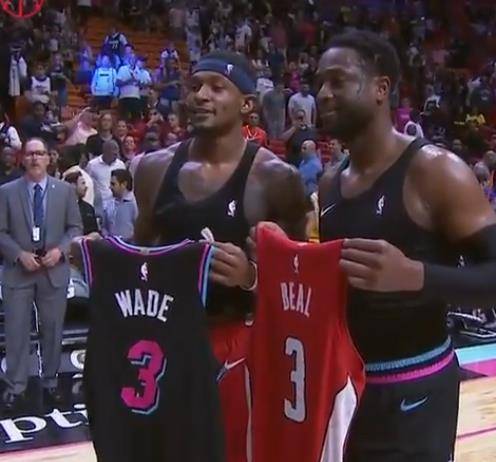 齐沃：劳塔罗被外界持续批评并不公平，他在德比前两天发烧了（齐沃：外界对劳塔罗的持续批评并不公，他在德比前两天还发烧）