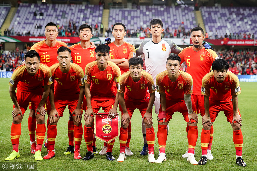 太阳主帅：布克已恢复训练，正朝着好的方向发展（太阳主帅称布克已重返训练，恢复进展良好）