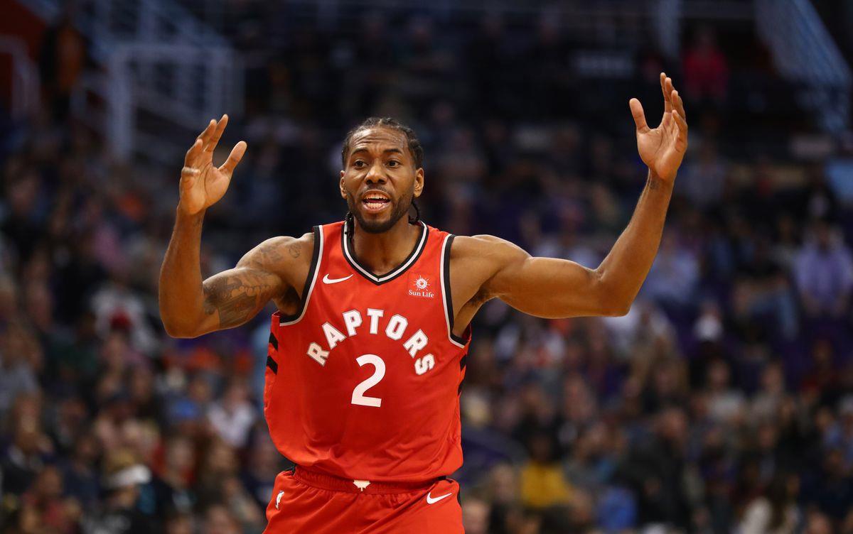 超越诺维茨基！詹姆斯成NBA历史最年长拿到30+的球员（詹姆斯打破诺维茨基纪录，成为NBA史上最年长砍下30+的球员）