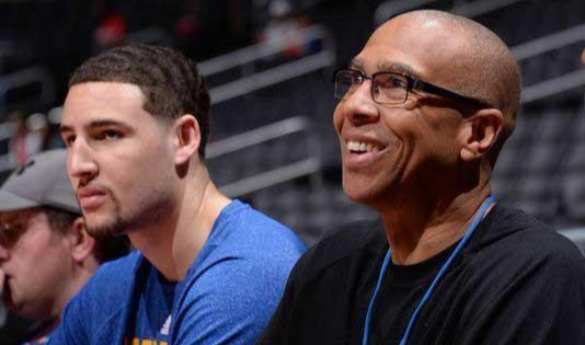 CBA球员专访：赵睿谈比赛策略（赵睿专访：畅谈CBA比赛策略）