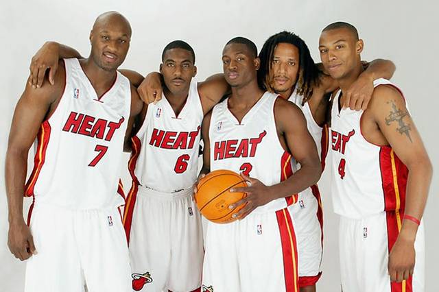 火箭赢球双喜临门，新星复出大放异彩，阿门疯狂爆发，重新起航了（火箭获胜喜上加喜：新星复出惊艳，阿门爆发，球队重新起航）