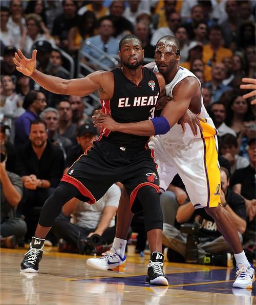 时隔9场迎来复出！卡斯尔：自己感觉很好 我将出战今日比赛（缺席9场后复出！卡斯尔：感觉良好，今日将出战）