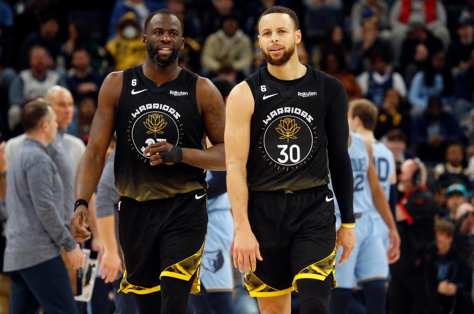 狄龙赛前再次凝视湖人替补席（狄龙赛前再度注视湖人替补席）