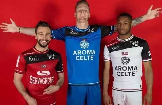 世界第三扫去阴霾！陈幸同4-2石洵瑶晋级八强 未入选混团状态却提升（世界第三重拾锋芒！陈幸同4-2击败石洵瑶闯入八强 缺席混团反让状态回升）