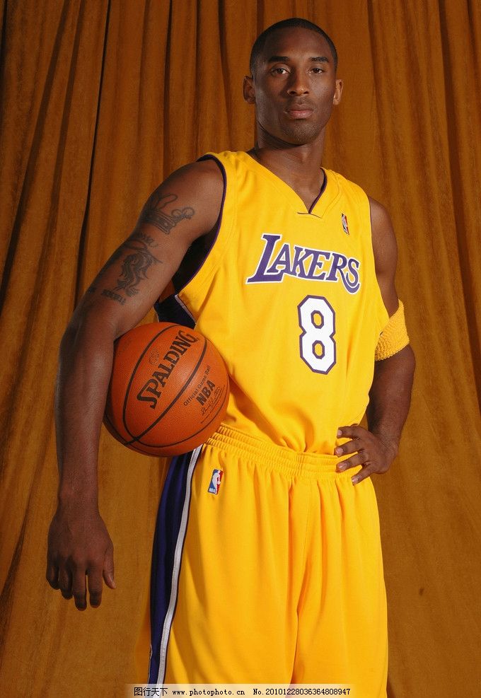 孔帕尼：11天4场不轮换凯恩肯定有人质疑，他上场时机正合适（孔帕尼：11天4战仍不轮换凯恩难免遭质疑，他的出场时机恰到好处）