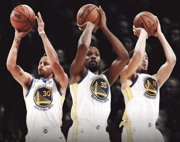 NBA官方新秀榜：克尼佩尔&弗拉格继续稳居前二（NBA官方新秀榜更新：克尼佩尔、弗拉格继续包揽前二）