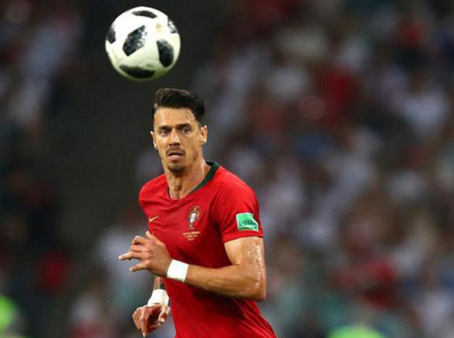 泰州主帅：苏超开赛阶段曾在凌晨接到愤怒球迷打来的质问电话（泰州主帅称苏超初期曾深夜接到愤怒球迷质问来电）