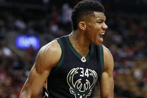 中后卫如何提升头球能力？（中后卫头球能力提升指南）